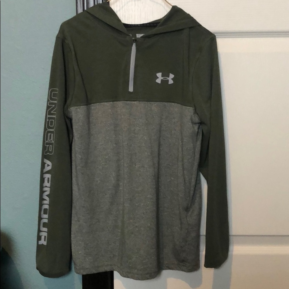 Olive green Under Armour Hoodie Shirt